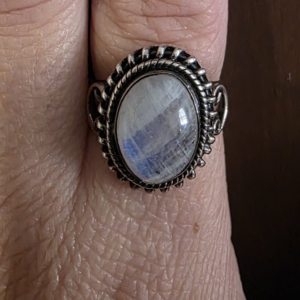Elegant Silver Moonstone Ring